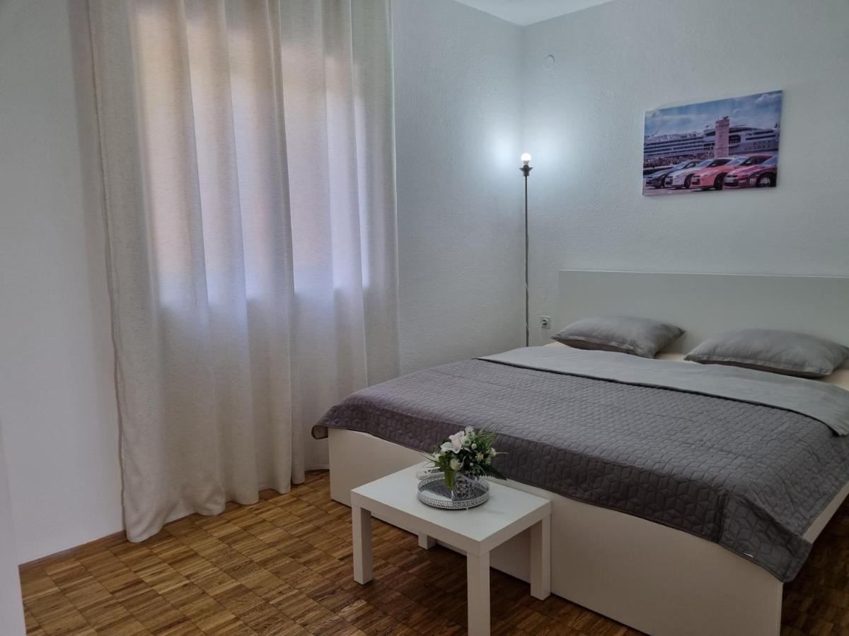 Apartmán Tarac Senj  Exteriér fotografie